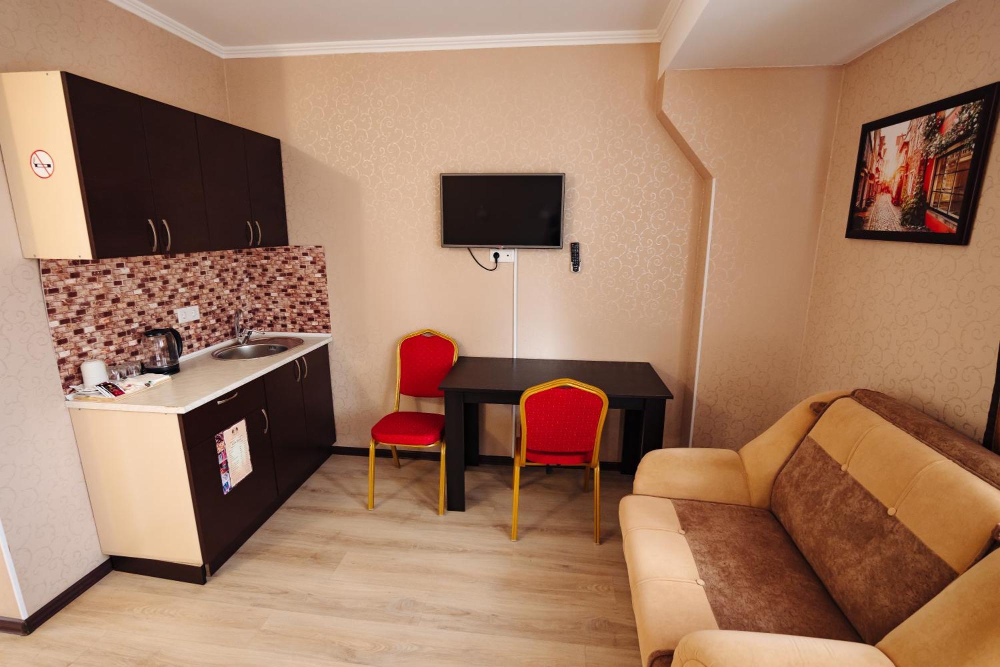 Lolo'S Bliss Hotel キシナウ エクステリア 写真