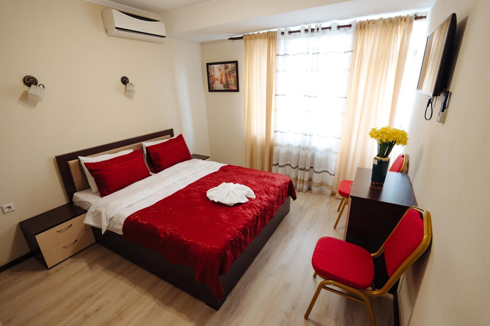 Lolo'S Bliss Hotel キシナウ エクステリア 写真