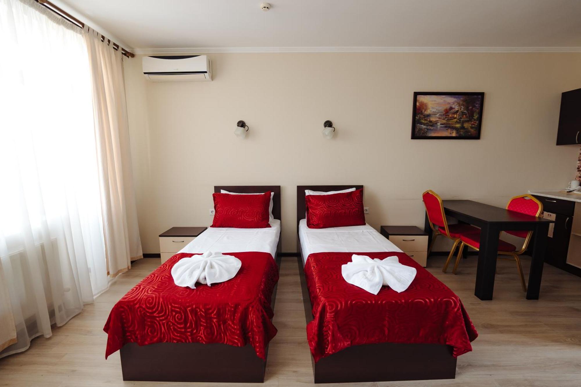 Lolo'S Bliss Hotel キシナウ エクステリア 写真