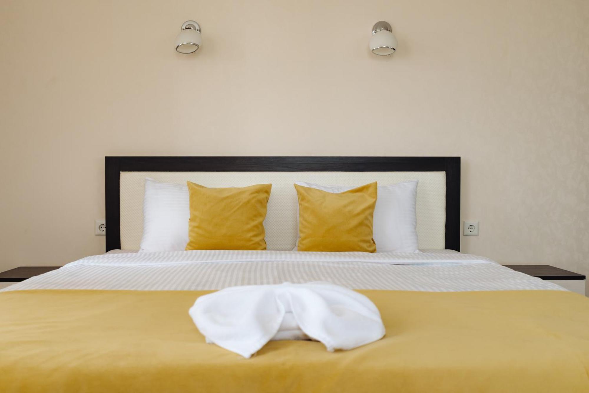 Lolo'S Bliss Hotel キシナウ エクステリア 写真